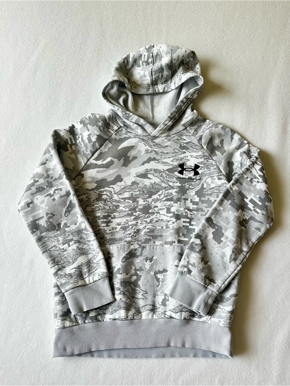Under Armour Boys Rival Fleece Hoodie Youth Medium Light Gray Camo Pullover